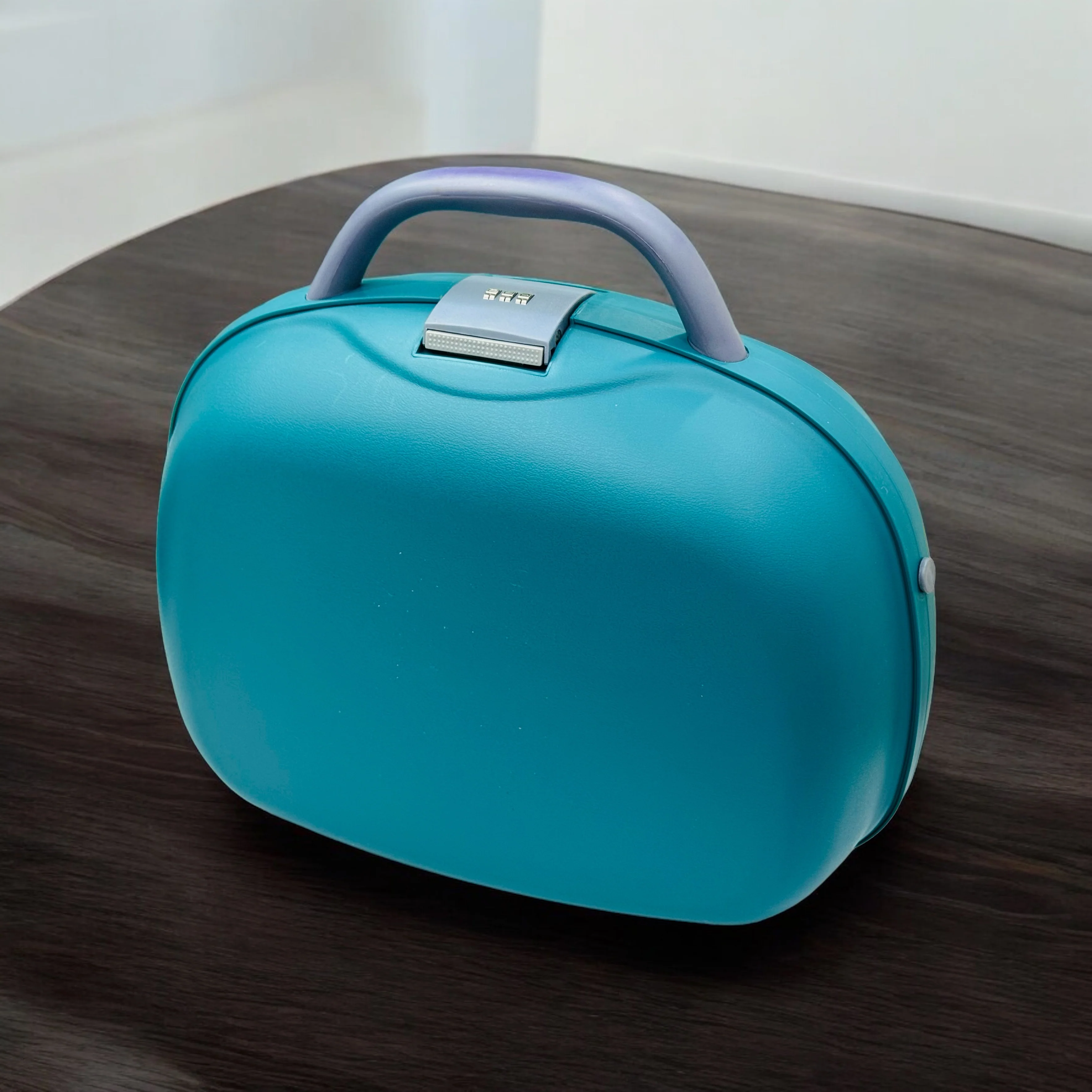 Beauty Case - Travel Toiletry Bag - Image 2