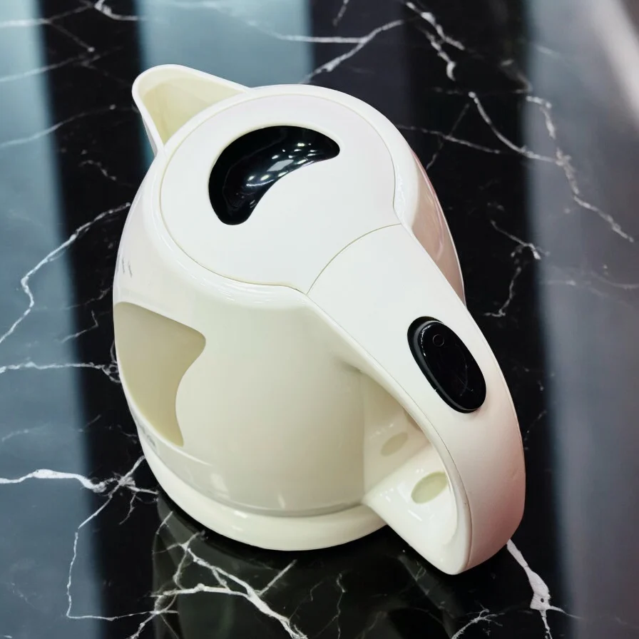 Landia 1.2L Electric Kettle - Image 2