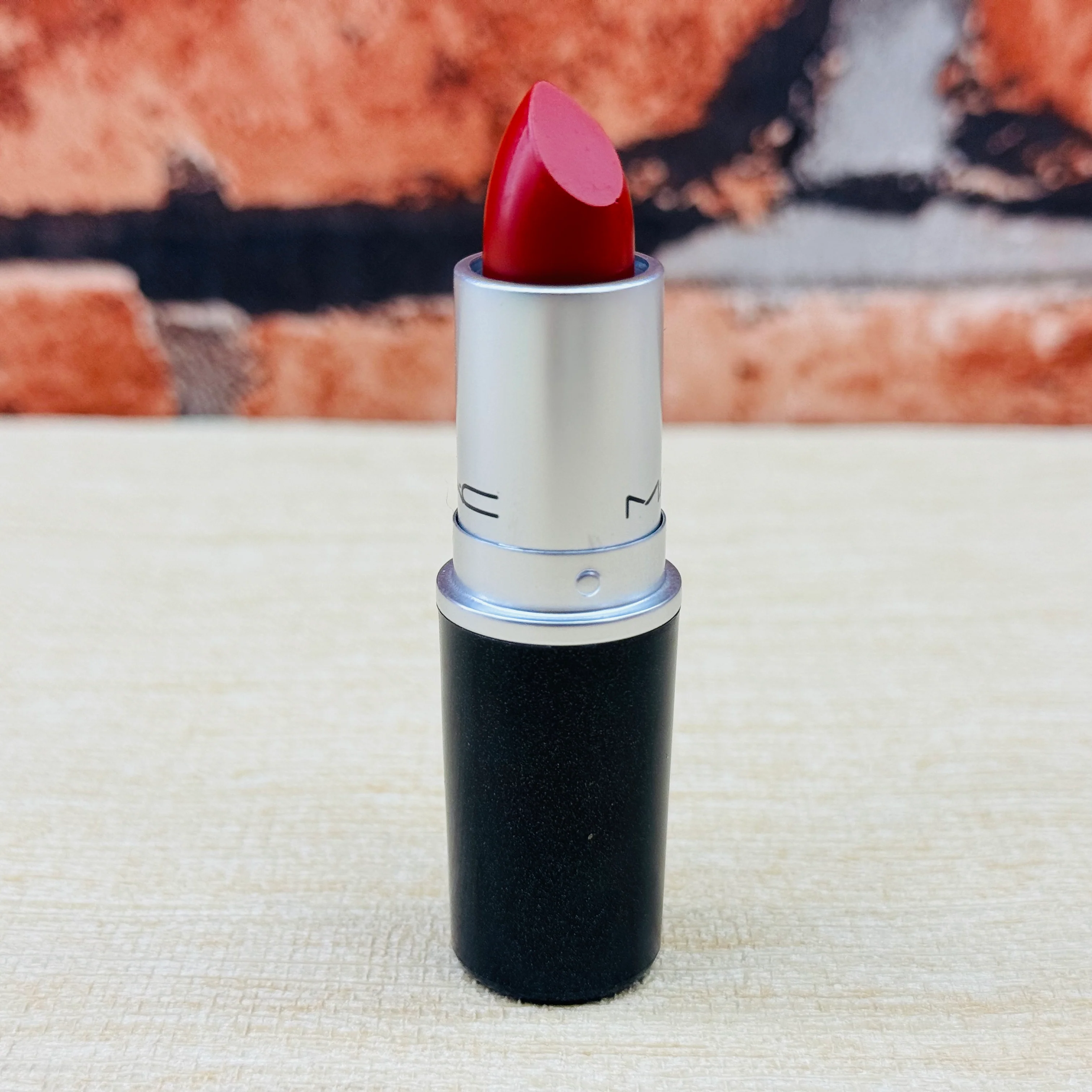 MAC FROST LIPSTICK Rouge a Levres | Chili - Image 3