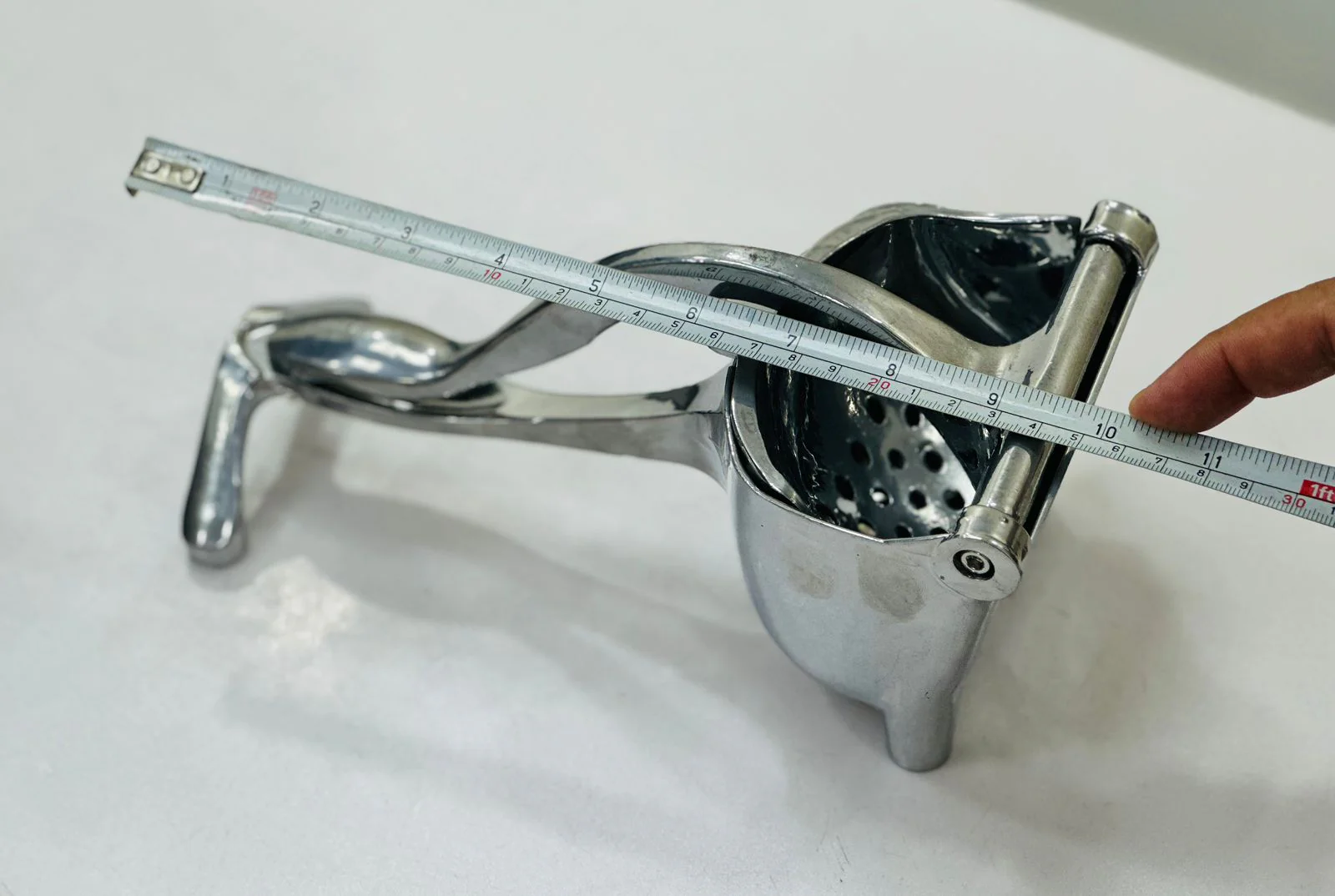 Stainless Steel Hand Fruit Press Juicer | Azadi Sale - Image 5
