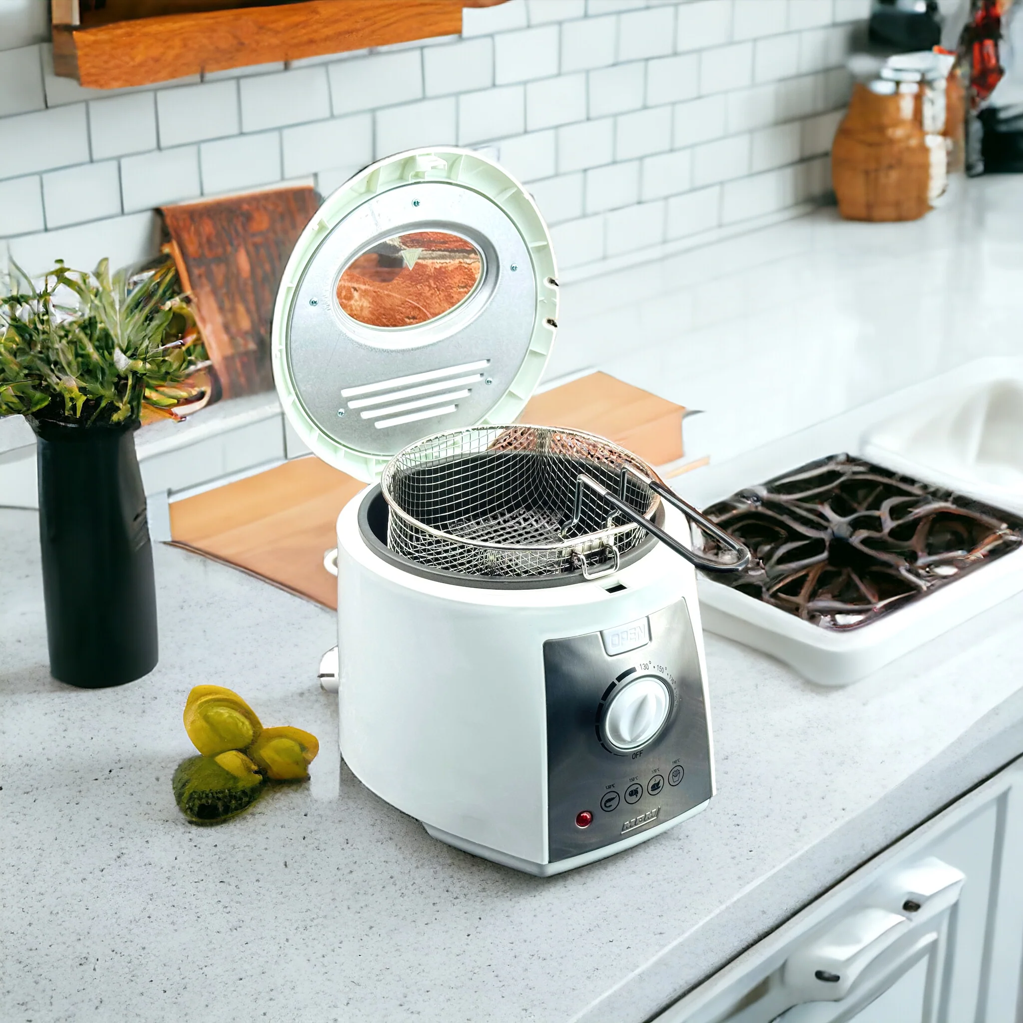 MPM Compact Electric Deep Fryer - 1.5 Litre