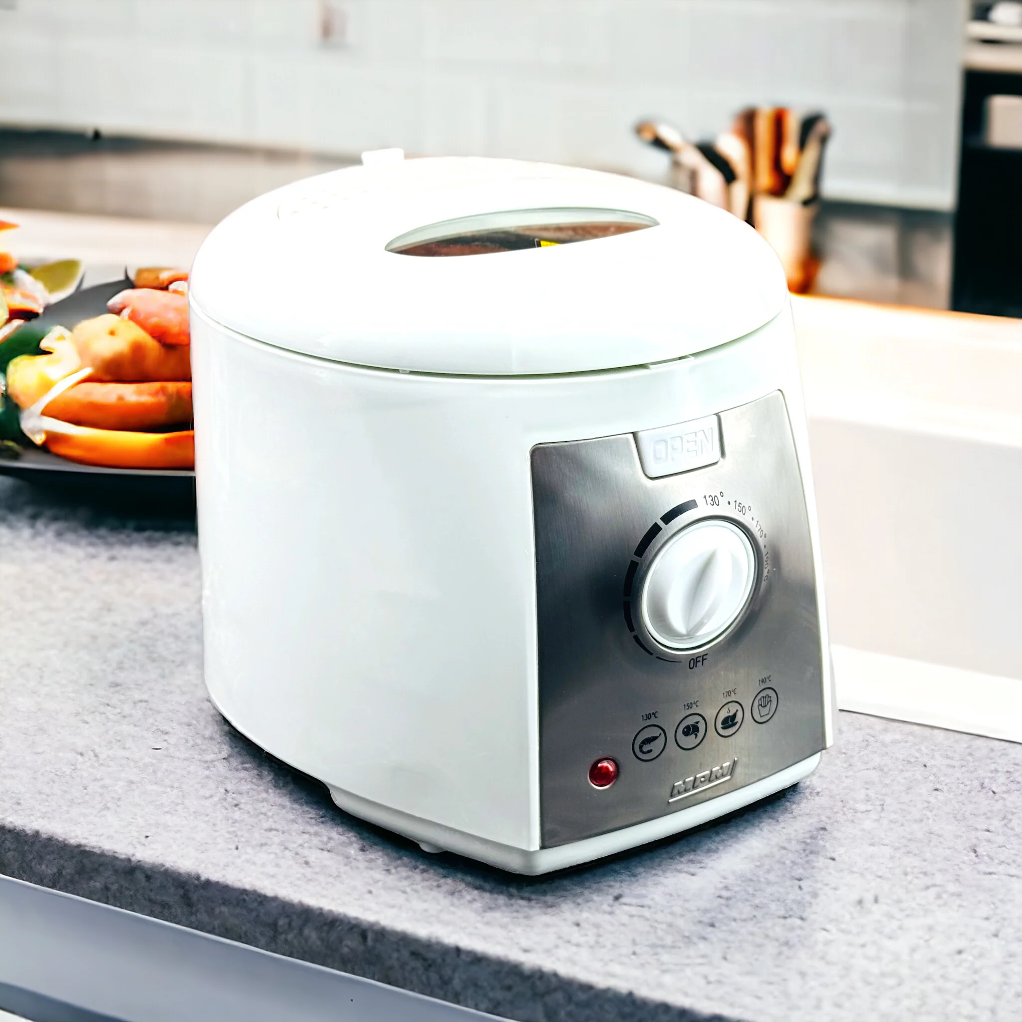 MPM Compact Electric Deep Fryer - 1.5 Litre - Image 3