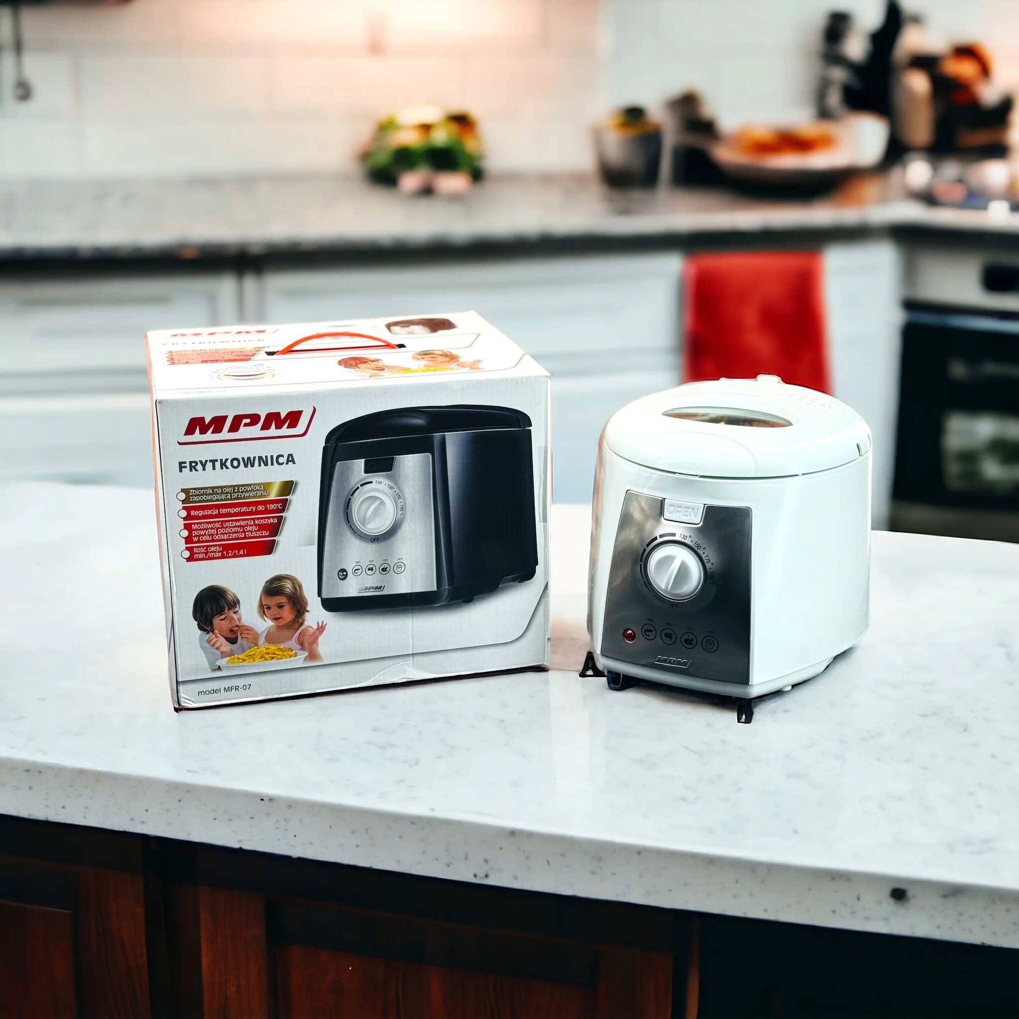 MPM Compact Electric Deep Fryer - 1.5 Litre - Image 5