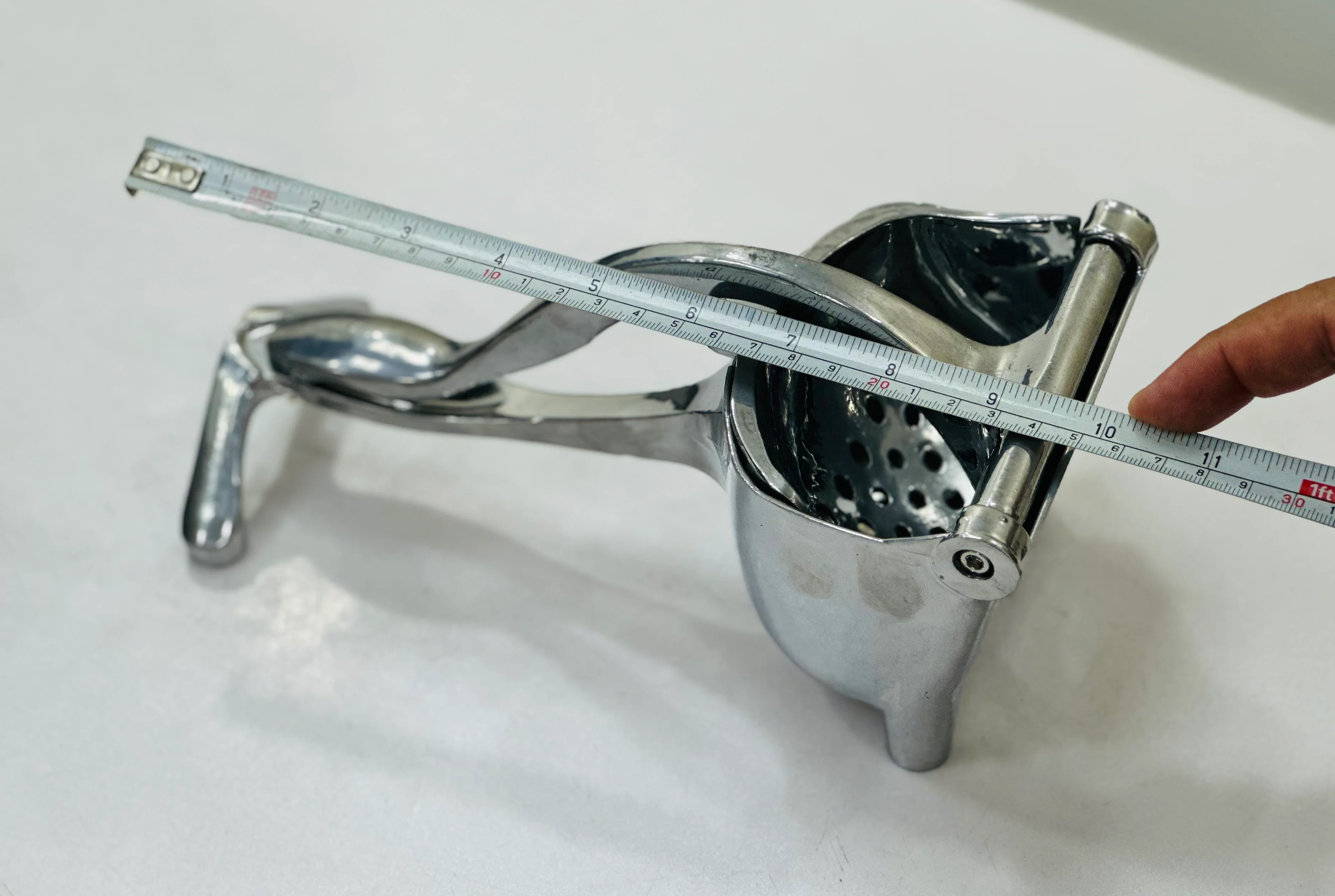 Pack of 2 Stainless Steel Hand Fruit Press Juicer | Azadi Sale - Image 4