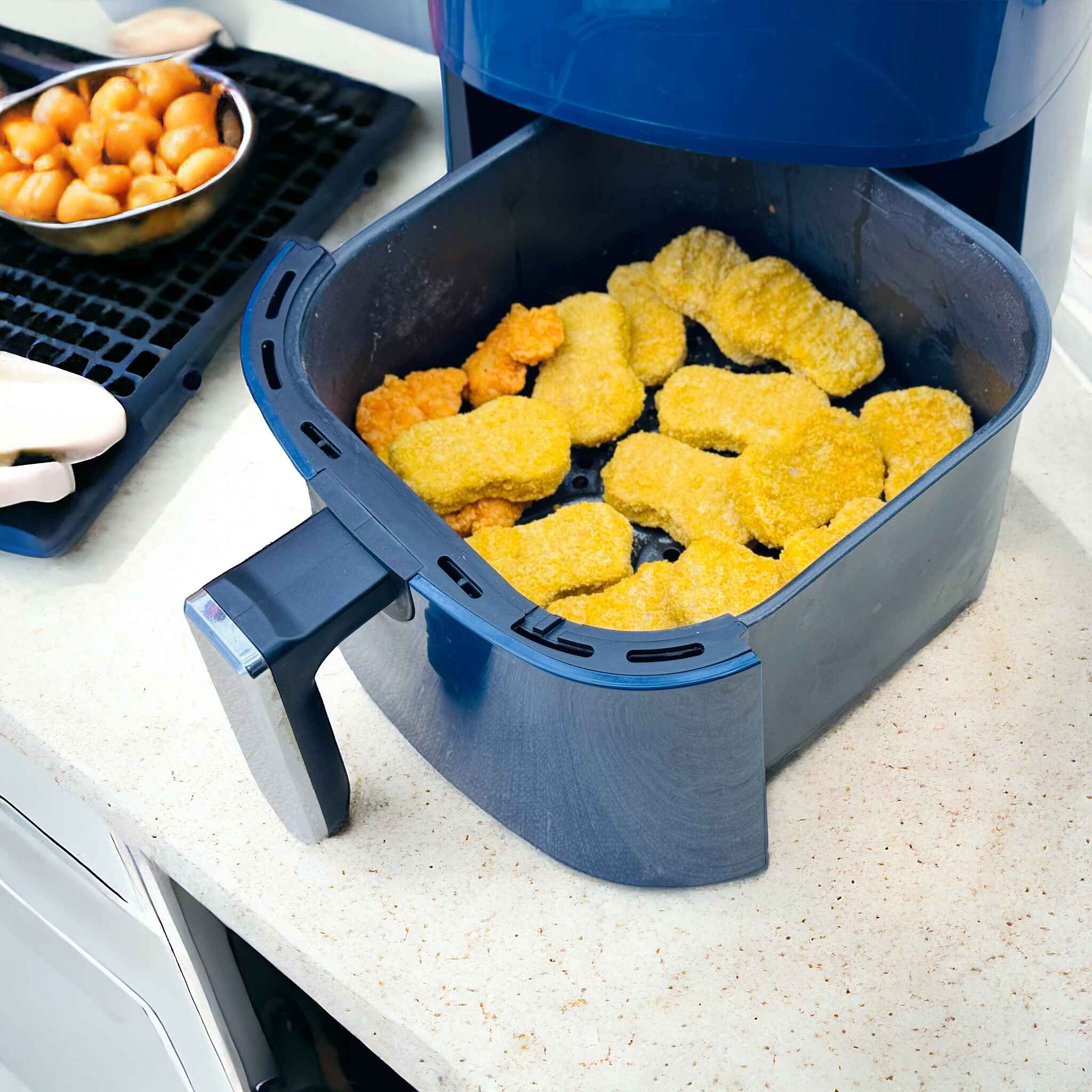 PerySmith Imported Air Fryer | 4.2 Litre Capacity - Image 3