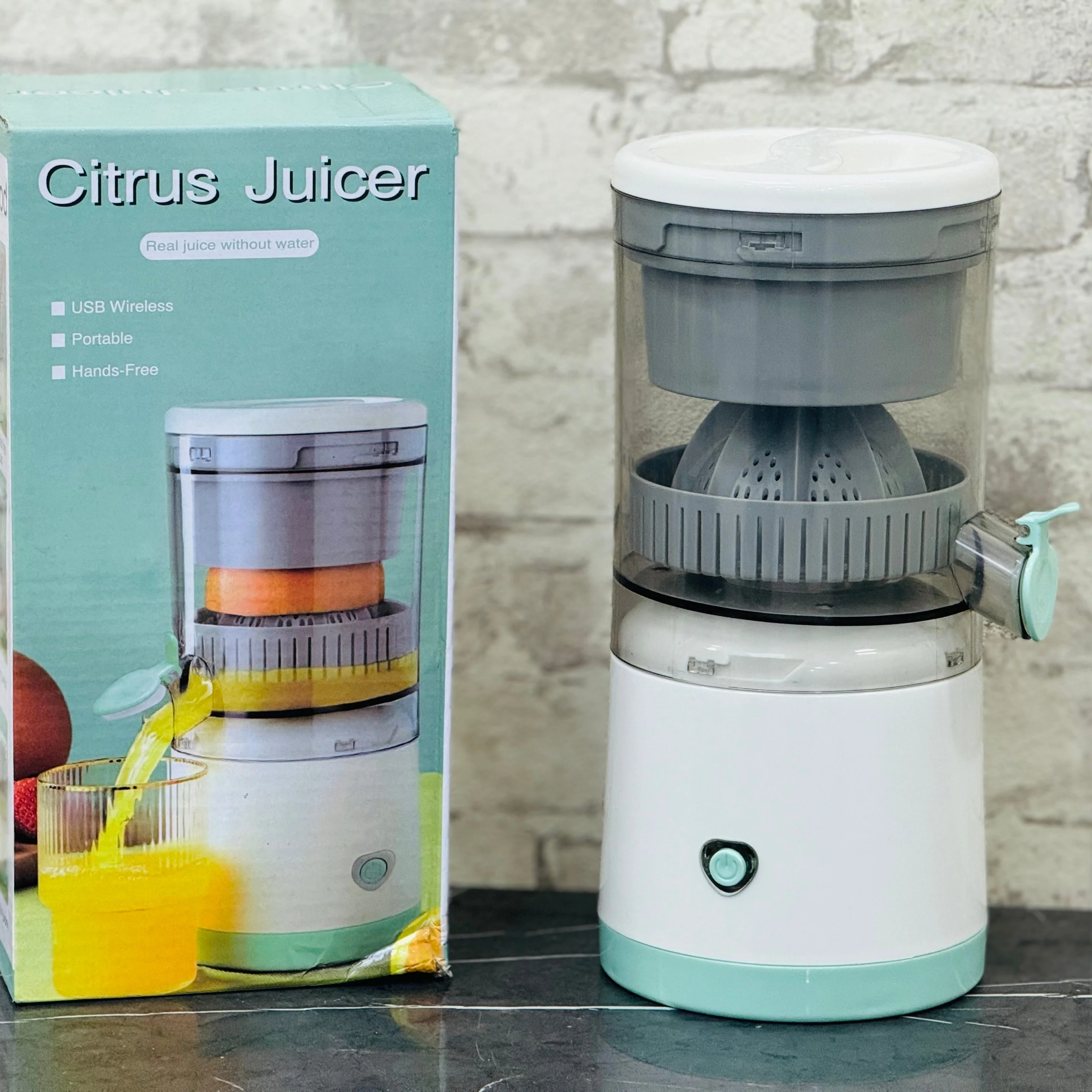 Rechargeable Fruit Juicer Squeezer