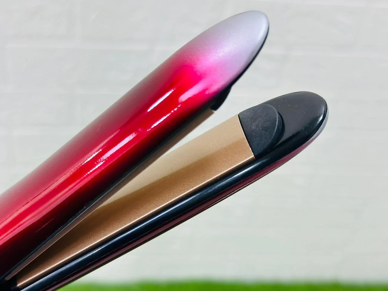 Riwa Blooming 2 in 1 Hair Straightener | 2 Pieces Set - Image 4