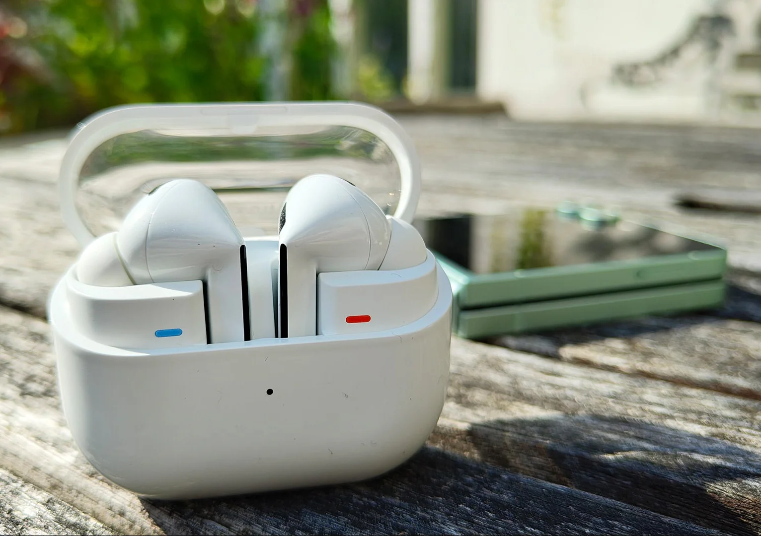 Impoeted Galaxy Buds 3 Pro - First Copy | High-Quality Wireless Earbuds with ANC & Blade Light Design - Image 6