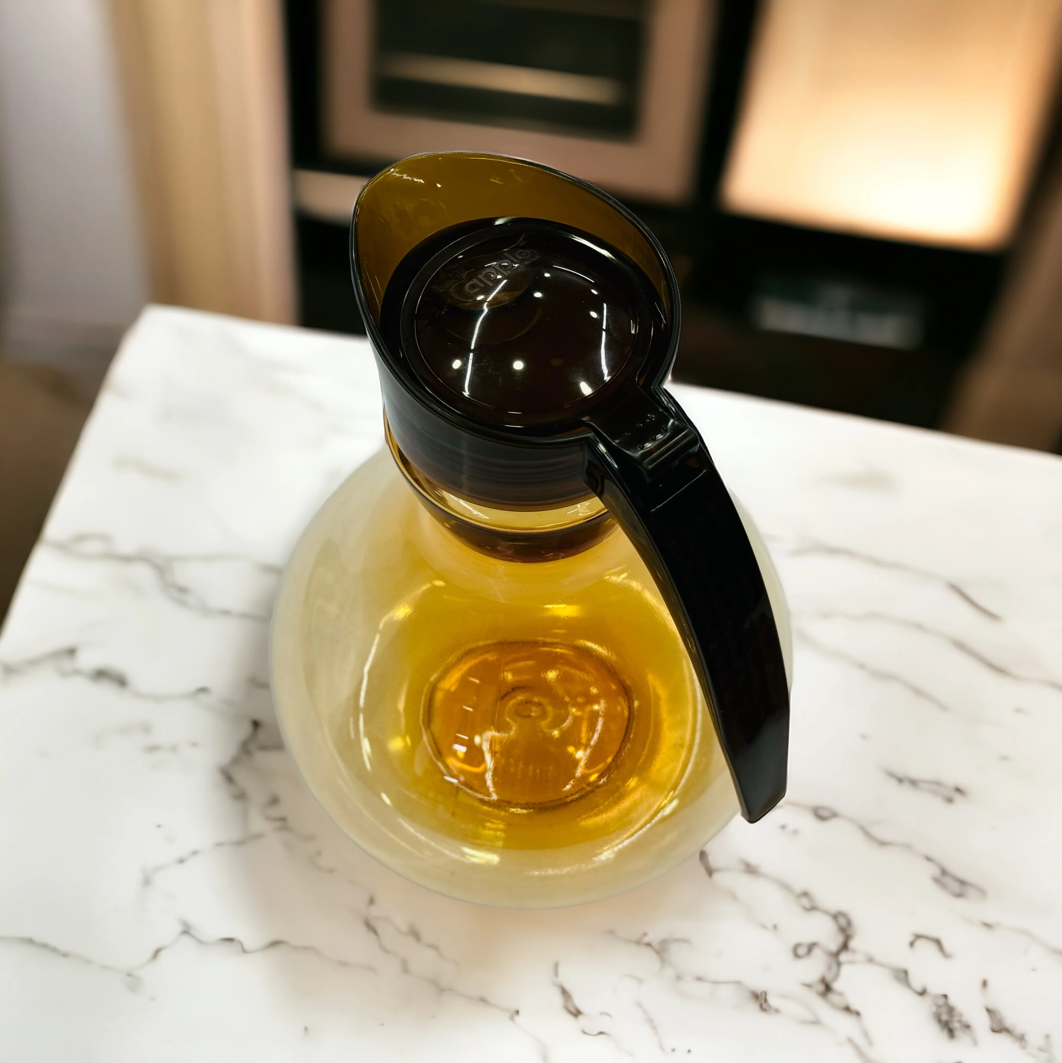 SHAHI TRANSPARENT PLASTIC 1.7-LITRE PET KITCHEN MULTI-PURPOSE OIL & WATER JUG - Image 2