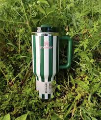 Stanley Quencher H2.0 FlowState™ Insulated Tumbler - 40 oz (1.8 Litre) - Travel and Eco-Friendly, Durable & Stainless Steel - Image 7